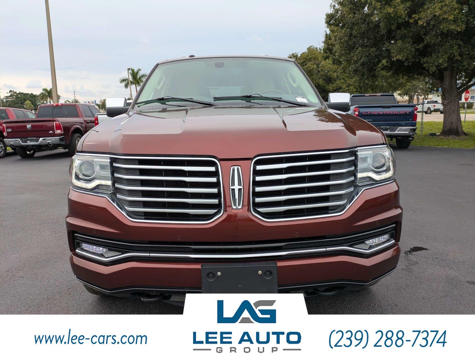 Used 2015 Lincoln Navigator 4WD w/ Equipment Group 101A Reserve image 8