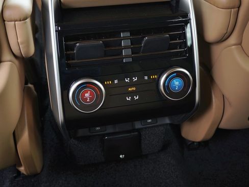 New 2026 Land Rover Range Rover SE AWD/4WD image 37