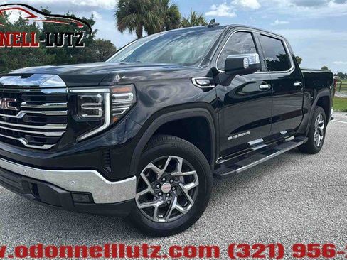 Used 2025 GMC Sierra 1500 SLT RWD image 1