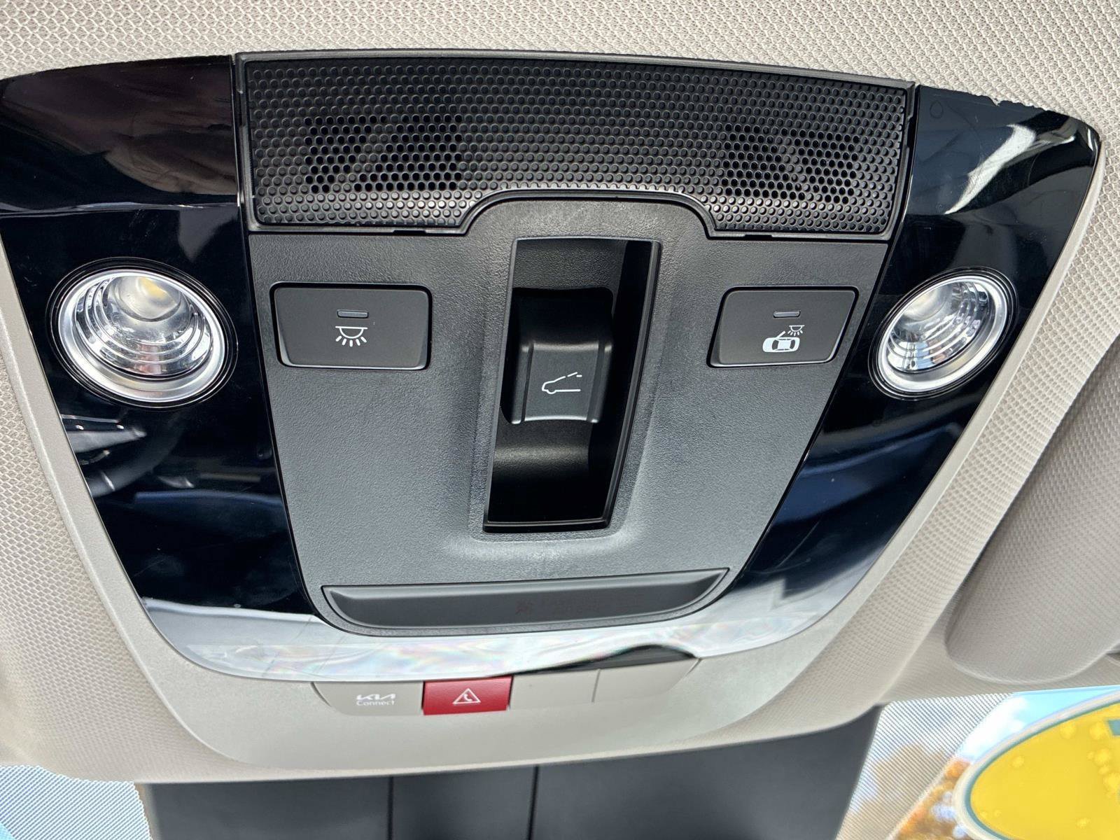 Used 2025 Kia Sorento S w/ Panoramic Sunroof Package AWD/4WD image 42