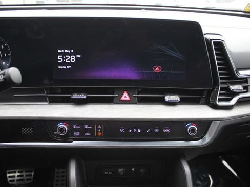 Certified 2023 Kia Sportage X-Pro AWD/4WD image 4