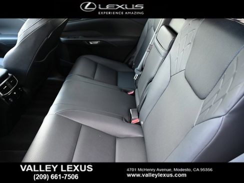 Used 2025 Lexus RX 350h w/ Convenience Package image 10