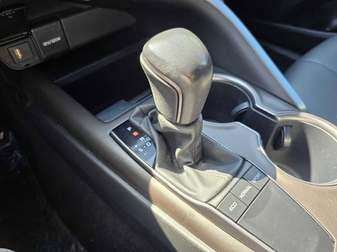 Used 2023 Toyota Camry SE FWD image 33