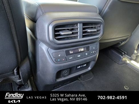 Used 2023 Honda Pilot Elite image 16