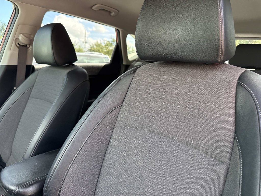 Used 2023 Kia Seltos S w/ Navigation Package FWD image 23