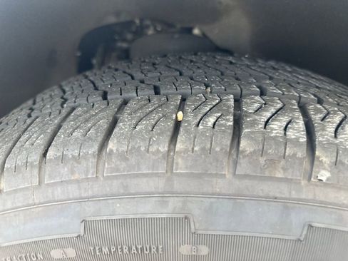 Used 2025 Ford Expedition Platinum image 26