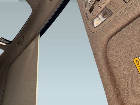 Used 2019 Hyundai Santa Fe FWD image 16