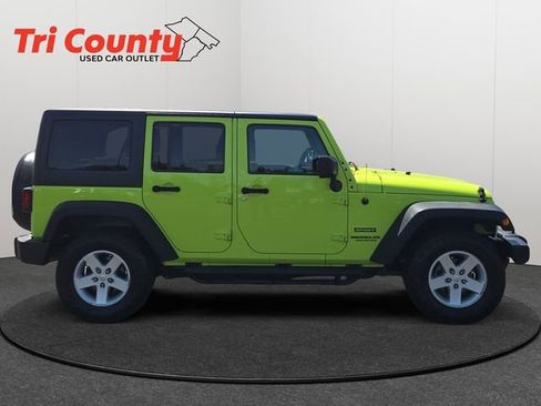 Used 2016 Jeep Wrangler Unlimited Sport w/ Quick Order Package 24S AWD/4WD image 9