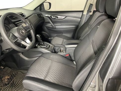 Used 2017 Nissan Rogue S AWD/4WD image 2