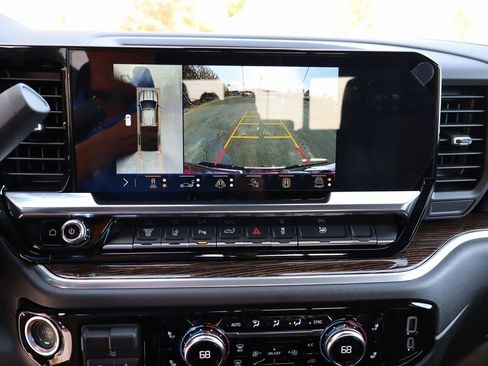 New 2026 GMC Sierra 3500 SLE w/ SLE Value Package image 16