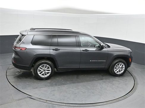 New 2025 Jeep Grand Cherokee L Laredo image 31