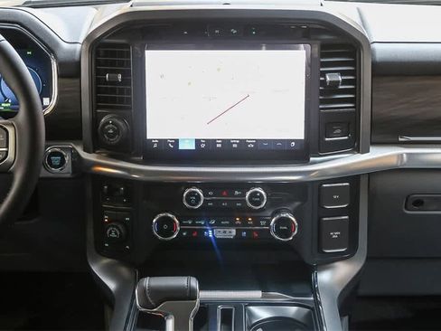 New 2025 Ford F150 Lariat w/ Equipment Group 501A Mid image 14