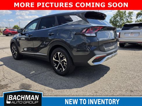 Used 2023 Kia Sportage EX FWD image 4