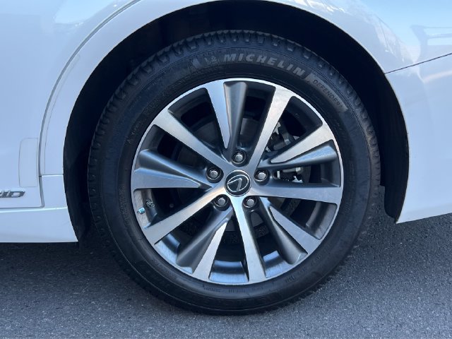 Used 2020 Lexus ES 300h w/ Premium Package FWD image 10
