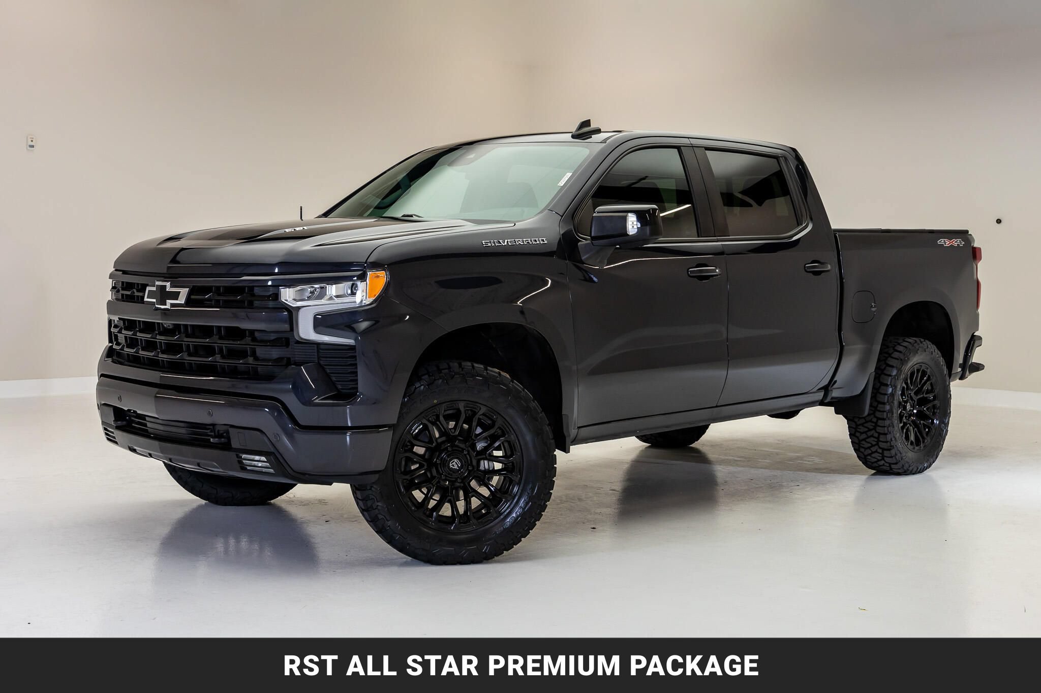 Used 2024 Chevrolet Silverado 1500 RST w/ RST All Star Premium Package AWD/4WD image 5