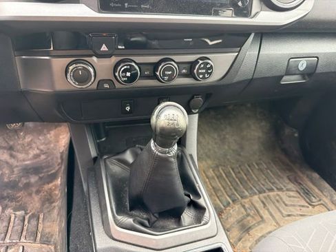 Used 2016 Toyota Tacoma TRD Off-Road w/ Towing Package AWD/4WD image 7