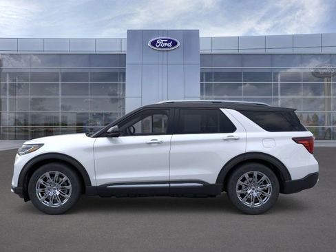 New 2025 Ford Explorer Platinum image 3