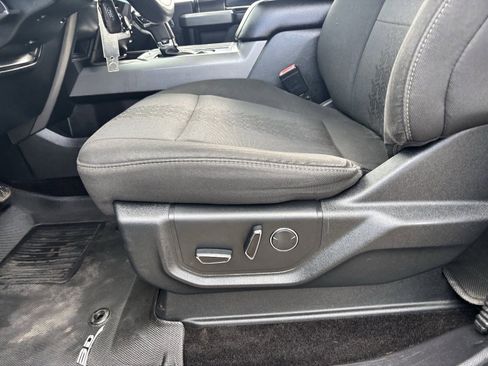 Used 2018 Ford F150 XLT w/ Equipment Group 302A Luxury AWD/4WD image 21