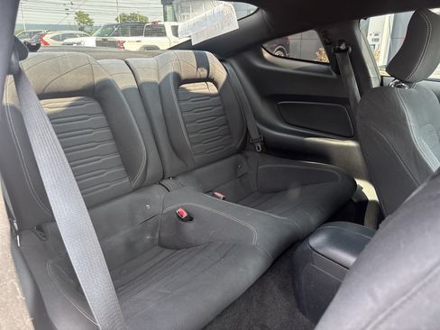 Used 2016 Ford Mustang GT RWD image 22