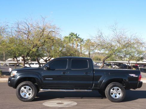 Used 2007 Toyota Tacoma PreRunner image 2