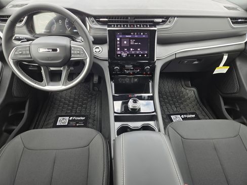 New 2026 Jeep Grand Cherokee Laredo RWD image 19