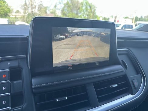 Used 2023 GMC Yukon SLT image 11