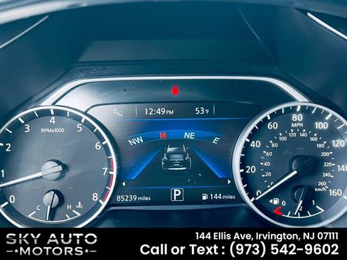 Used 2018 Nissan Murano SV w/ Premium Package image 19