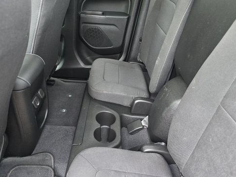 Used 2019 Chevrolet Colorado LT w/ Safety Package AWD/4WD image 12