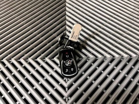 Used 2022 Buick Enclave Premium w/ Experience Buick Package image 9