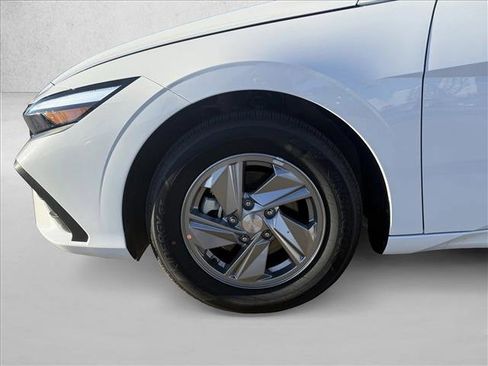 New 2026 Hyundai Elantra SE w/ Cargo Package image 9