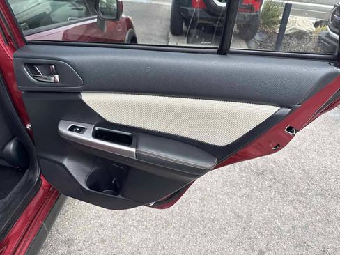 Used 2016 Subaru Crosstrek 2.0i Premium w/ Moonroof Package AWD/4WD image 18