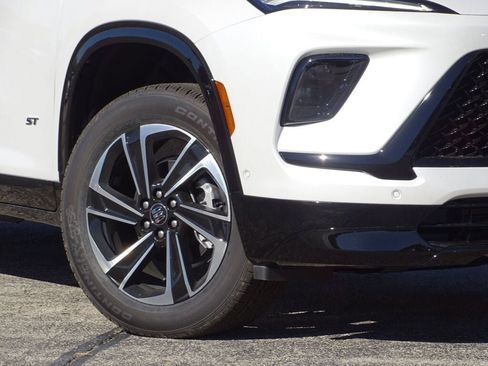 New 2025 Buick Enclave Sport Touring w/ Super Cruise Package image 3