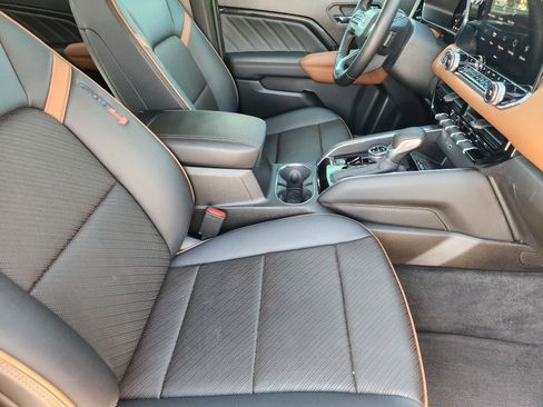 Certified 2024 GMC Canyon AT4 w/ AT4 Premium Package image 12