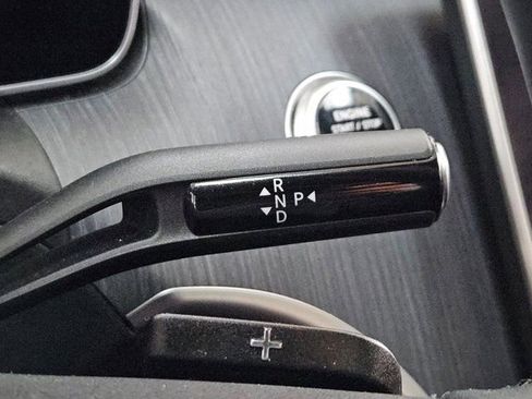 Used 2025 Mercedes-Benz C 300 4MATIC Sedan image 18