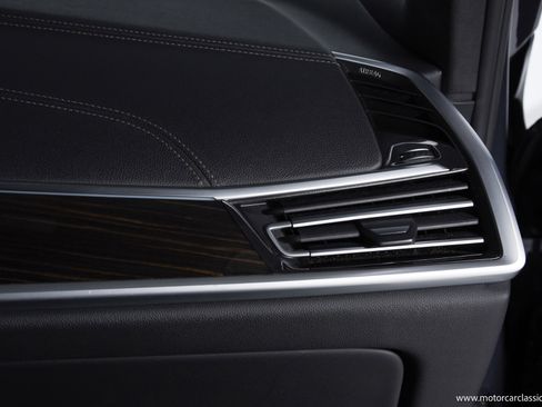 Used 2021 BMW X7 M50i image 37