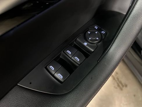 Certified 2025 Chevrolet Blazer RS image 16