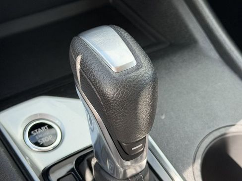 Used 2025 Nissan Altima 2.5 SV FWD image 20