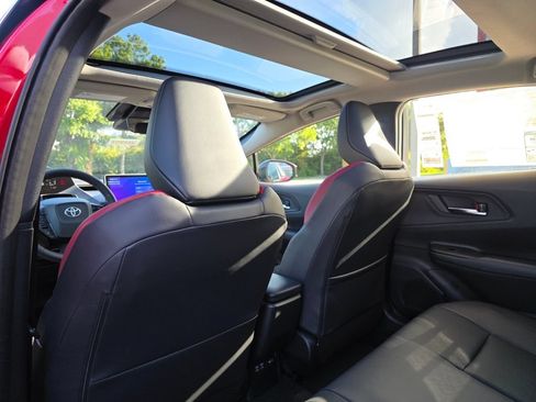 New 2026 Toyota Prius Plug-In Hybrid FWD image 22