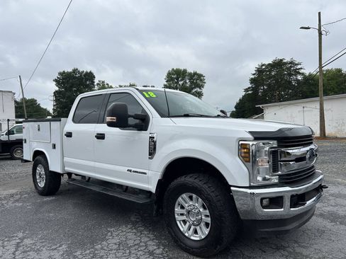 Used 2018 Ford F250 XLT w/ XLT Value Package AWD/4WD image 4
