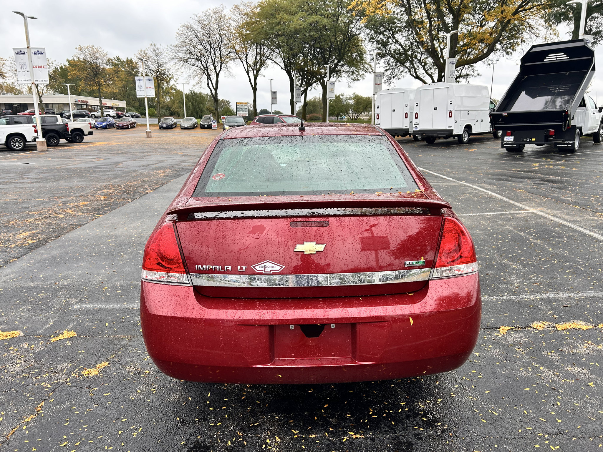 Used 2011 Chevrolet Impala LT w/ Luxury Edition Package FWD image 6