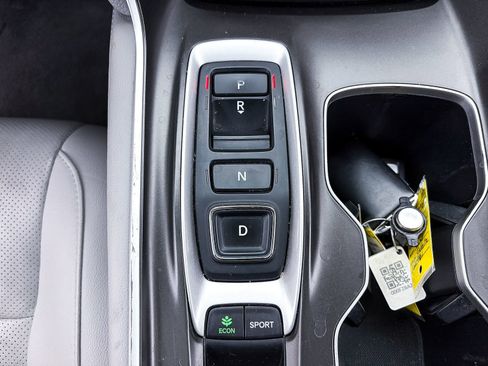 Used 2019 Honda Accord Touring image 25