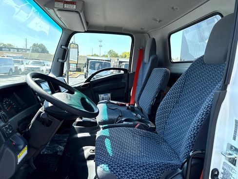 Used 2024 Isuzu NPR image 11