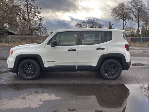 Used 2019 Jeep Renegade Sport image 20