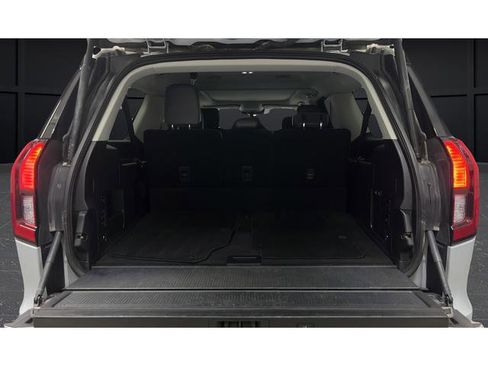 Used 2025 Ford Expedition Max Active AWD/4WD image 28