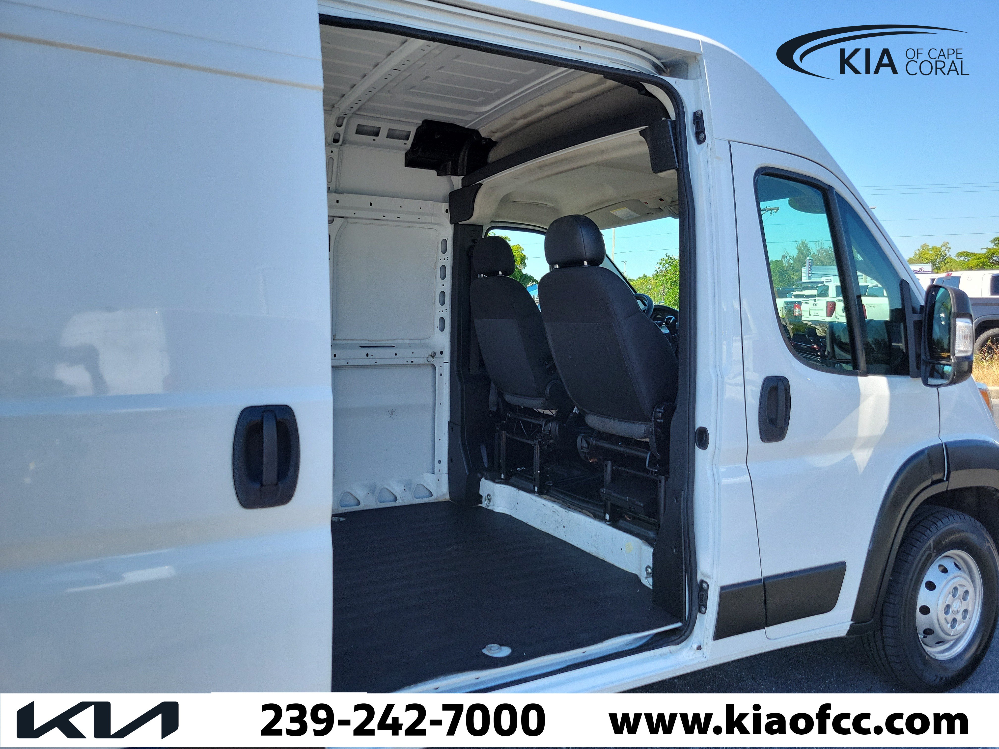 Used 2023 RAM ProMaster 2500 FWD image 32