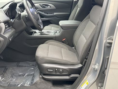 Used 2019 Chevrolet Traverse LT w/ LPO, Floor Liner Package AWD/4WD image 11