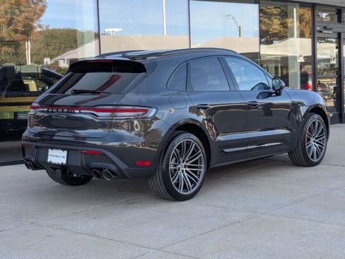 New 2026 Porsche Macan S image 9