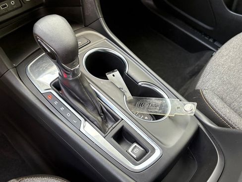 Used 2023 Chevrolet Equinox LT FWD image 21