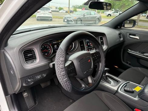 Used 2023 Dodge Charger SXT RWD image 13