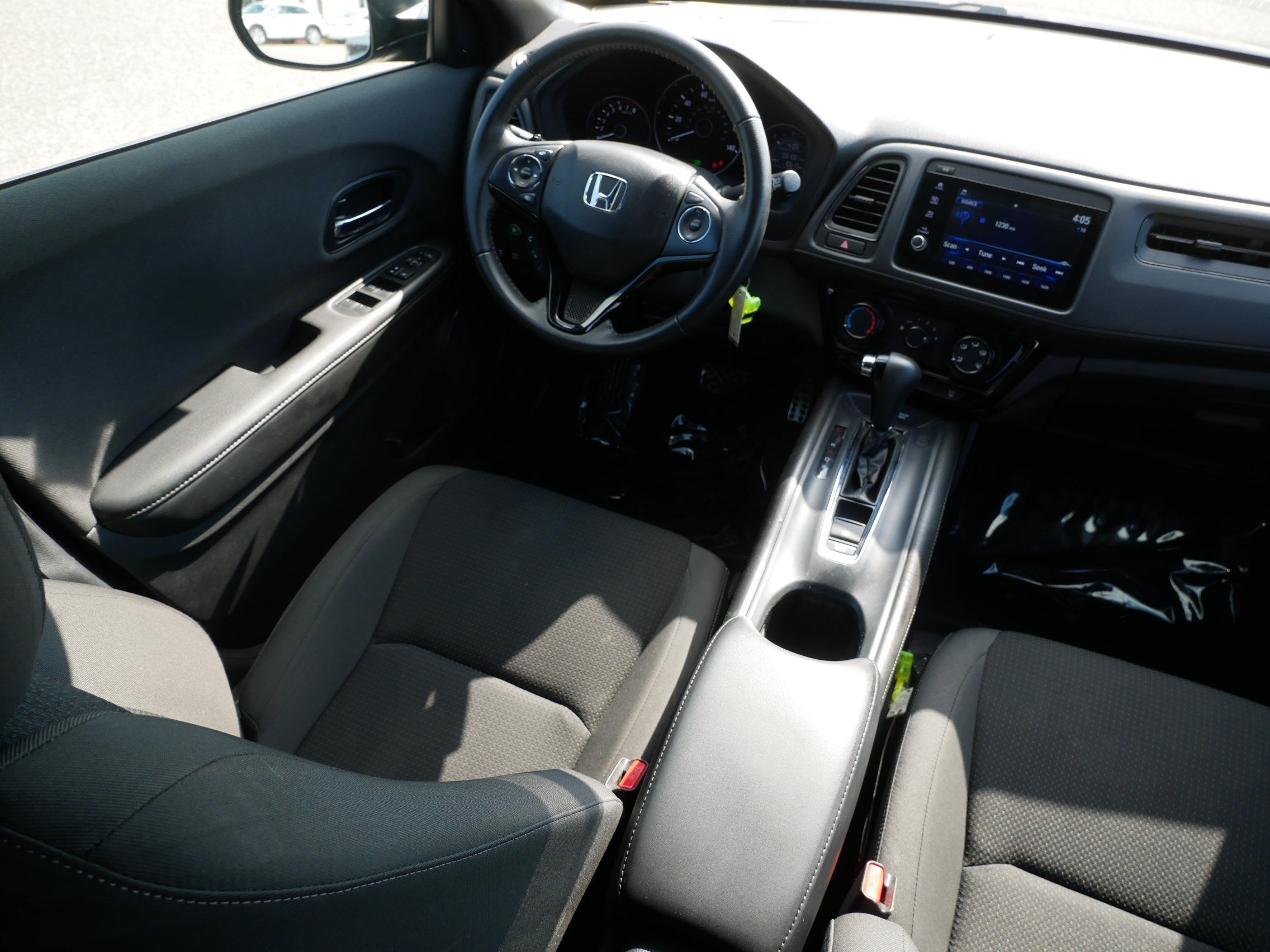 Used 2022 Honda HR-V Sport image 9